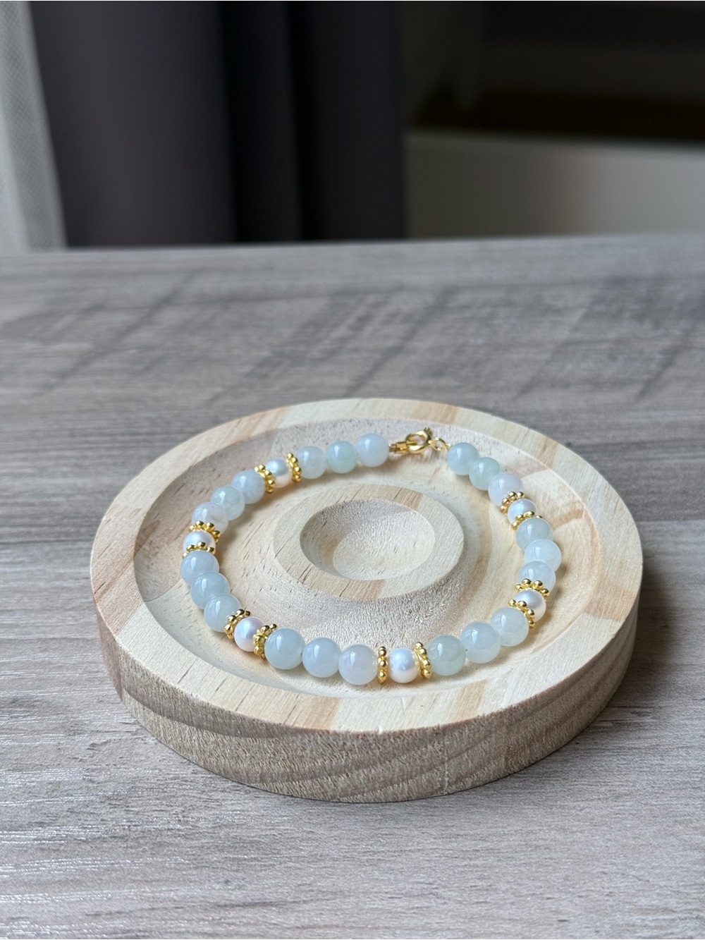 Handcrafted Jade & Pearl Bracelet 7.5in